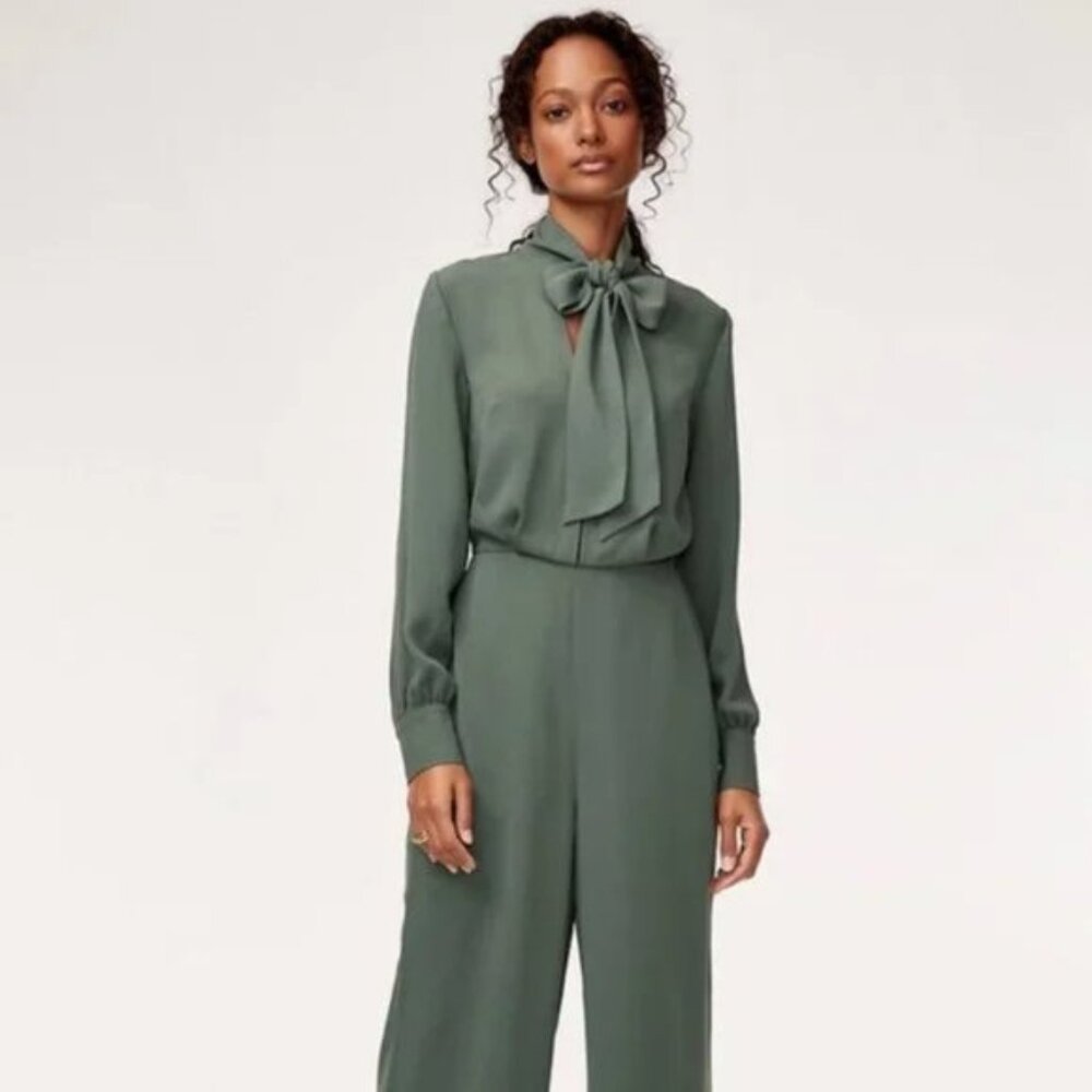 BNWT Aritzia Georgie long sleeve Jumpsuit size xs - Black